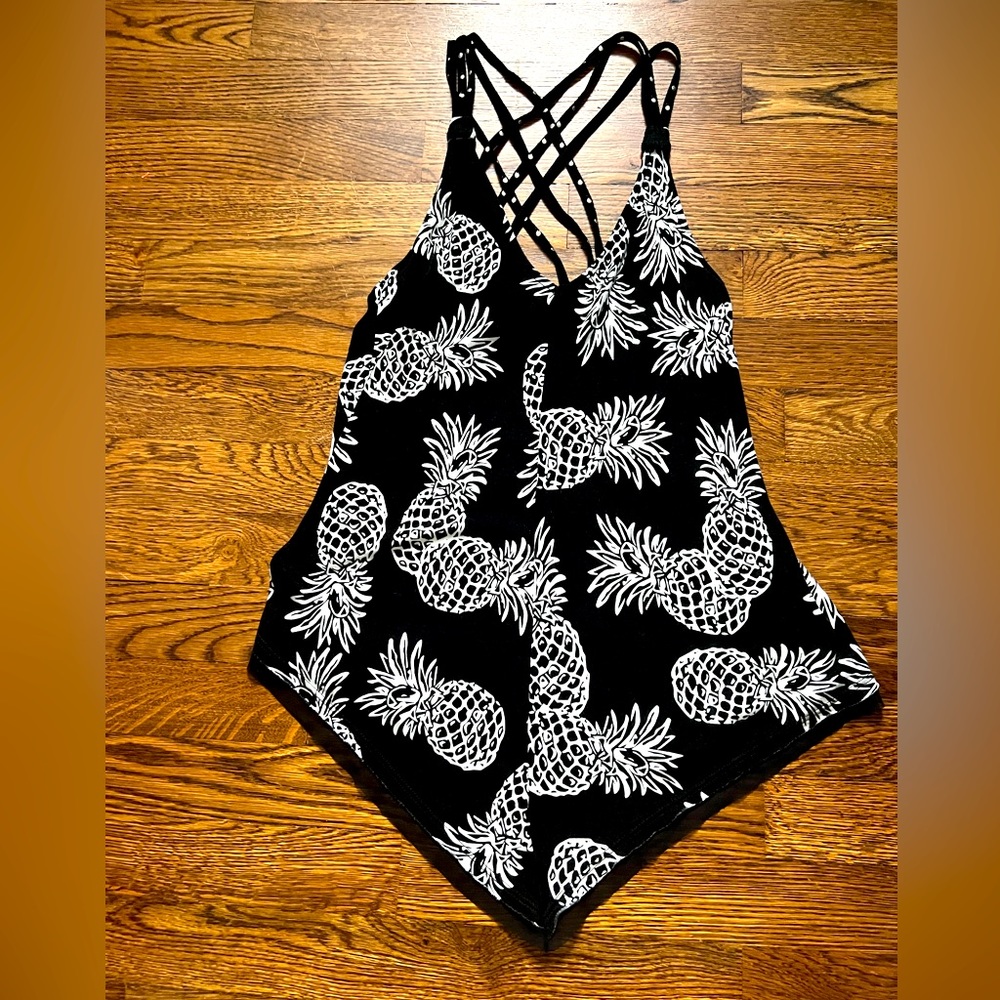Pineapple criss cross tank top